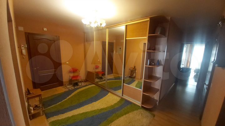 2-к. квартира, 81 м², 5/6 эт.