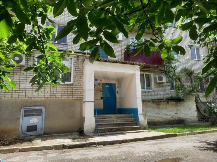 2-к. квартира, 52 м², 1/5 эт.