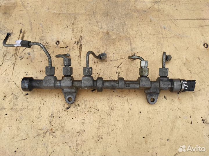 Рампа топливная A13DTE Astra J Corsa D Meriva B