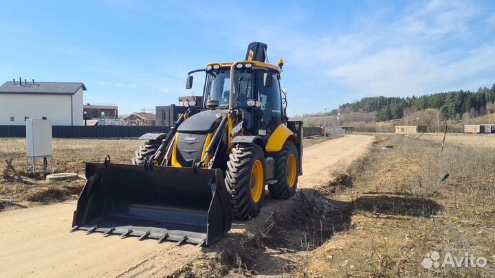 Услуги Экскаватора погрузчика MST644 plus