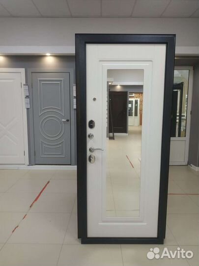 Дверь входная