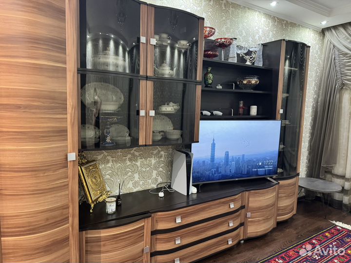 Мебель в зал стенка бу