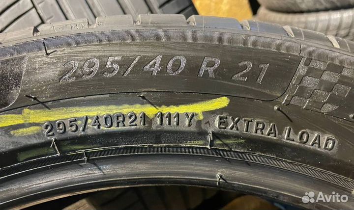 Michelin Pilot Sport 4 SUV 295/40 R21