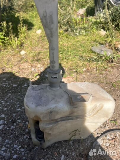 Бачок омывателя nissan primera p12