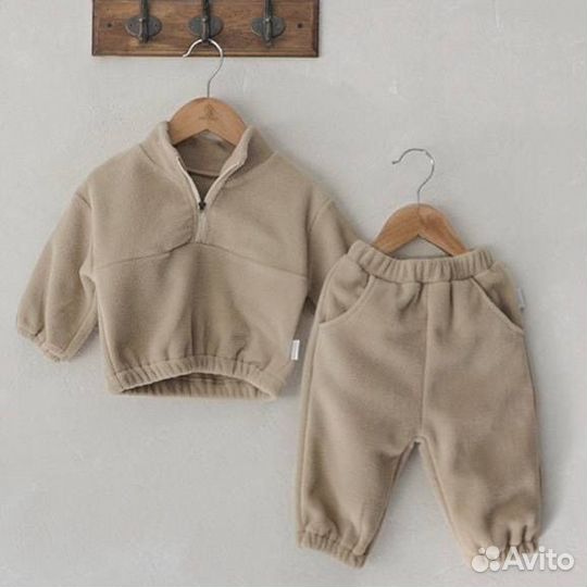 Костюм детский новый