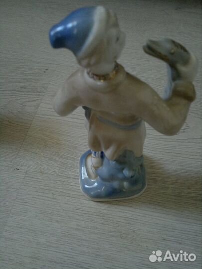 Фарфоровые статуэтки