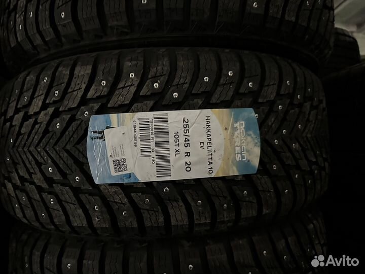 Nokian Tyres Hakkapeliitta 10p SUV 255/45 R20 105T