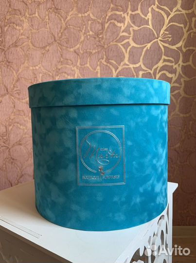 Картонные шляпные коробки