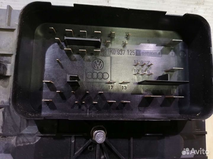 Блок предохранителей Audi,VW,Skoda, VAG 1K0937125D
