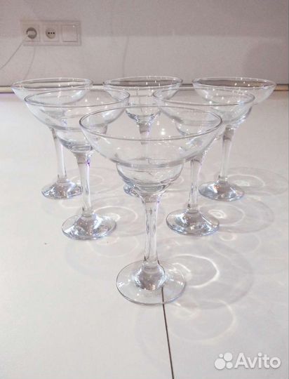Набор бокалов для коктейля