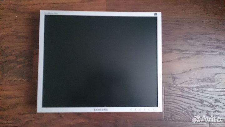 Монитор Samsung 940N 19