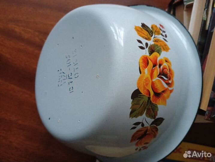 Миски новые эмалированные