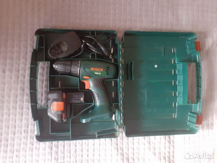 Аккумулятарная дрель-шуруповерт bosch PSR-12