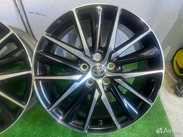 Литые диски R18 5x114 3 Toyota Camry