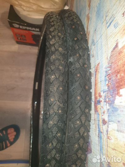 Велосипедная покрышка зимняя шипованная schwalbe