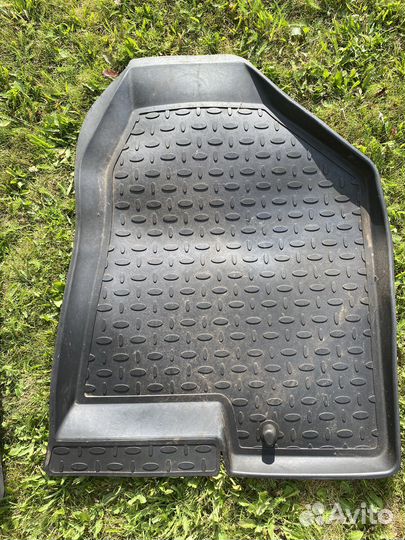 Резиновые коврики на kia sportage 3