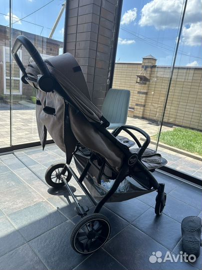 Коляска для двойни