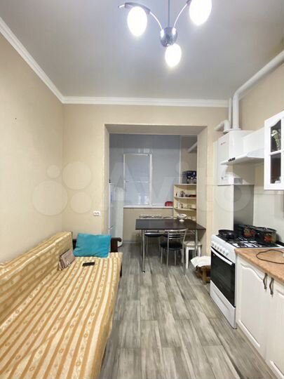 1-к. квартира, 40 м², 1/4 эт.