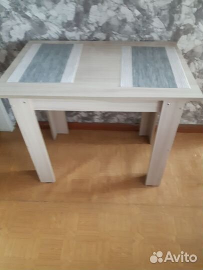 Кухонный стол