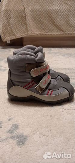 Лыжные ботинки