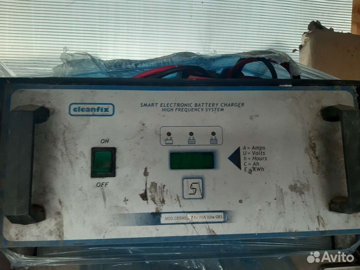 Cleanfix Пускозарядное устройство 24v25a