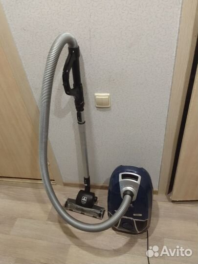 Пылесос LG