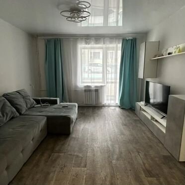 3-к. квартира, 72 м², 1/2 эт.