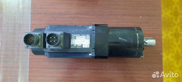 Серводвигатель Panasonic msma102P1G