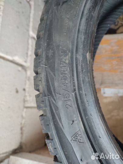 Sailun Ice Blazer Alpine 215/45 R17 91