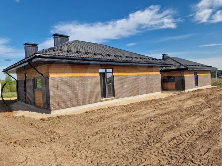 Дом 107,8 м² на участке 10 сот.