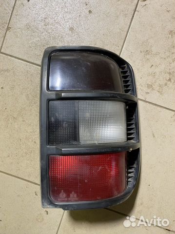 Задний фонарь Mitsubishi Pajero 2