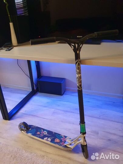 Трюковой самокат