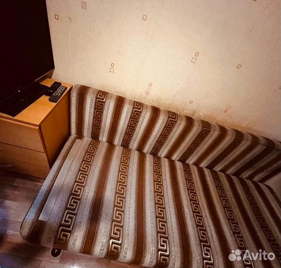 Диван книжка