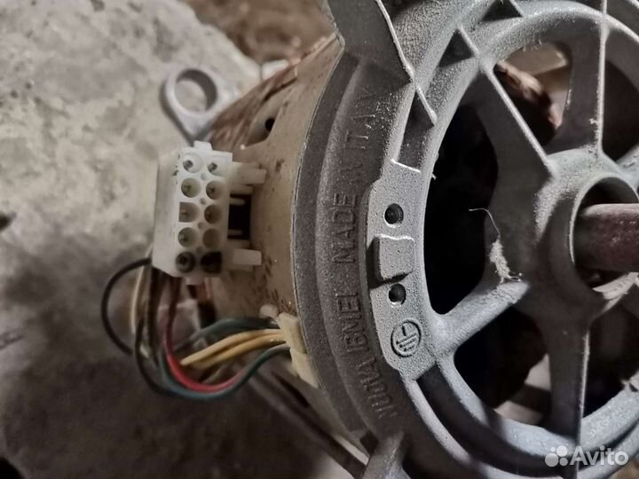 Электродвигатель асинхронный от стиральной машины