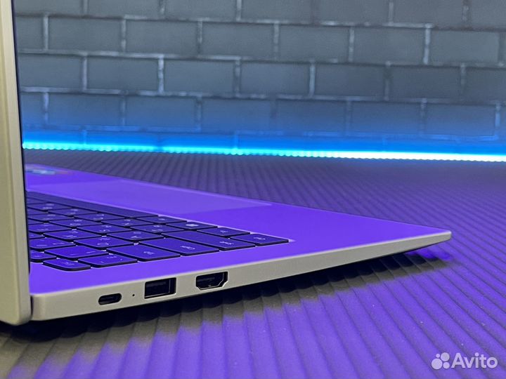 Ноутбук Honor Magicbook 14 i5/8GB/512SSD