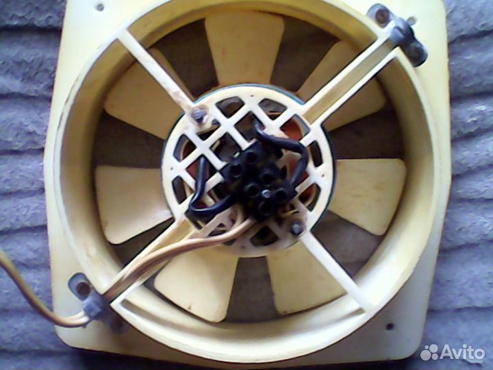 Вентилятор вытяжной