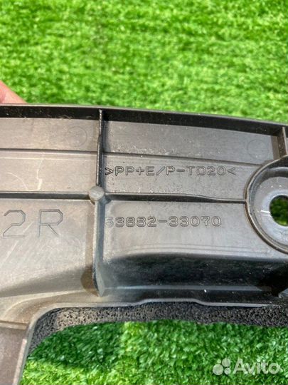 Защита крыла(1) передняя правая Toyota Camry