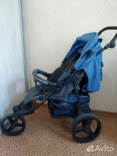 Коляска детская прогулочная