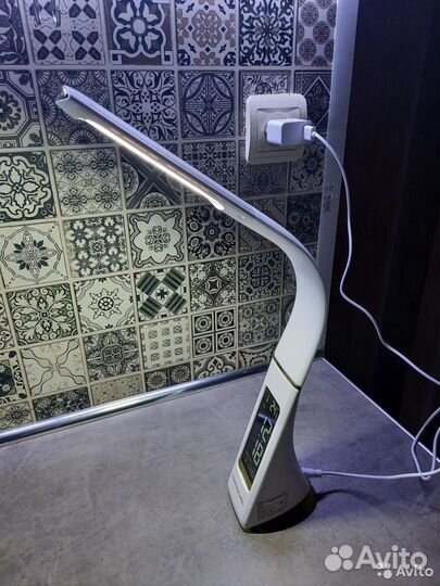 Настольный светильник National NL-65LED (64LED)