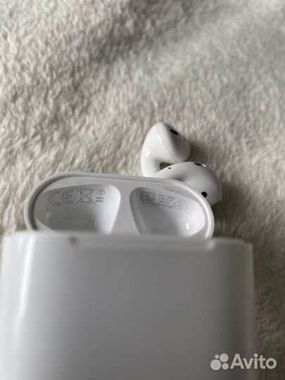Airpods 1 (оригинал, читайте описание)