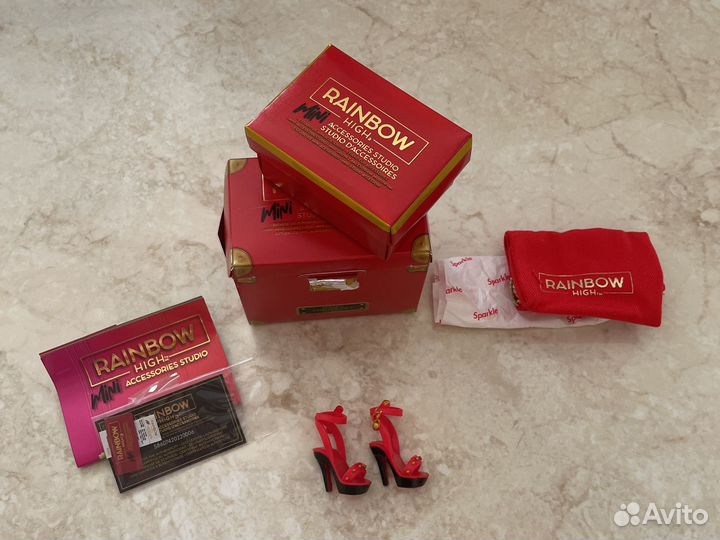 Продается Rainbow High (обувь)