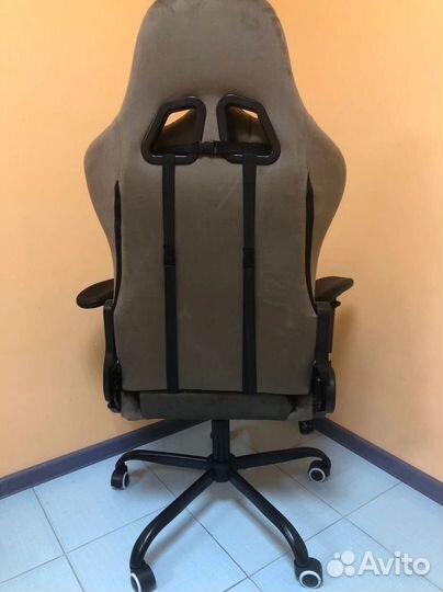 Кресло для игр. Игровое кресло с массажем