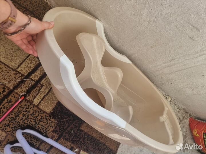 Ванночка для купания новорожденного