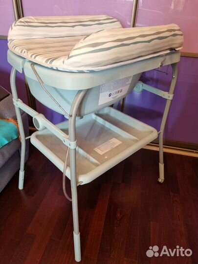 Пеленальный столик с ванночкой Chicco