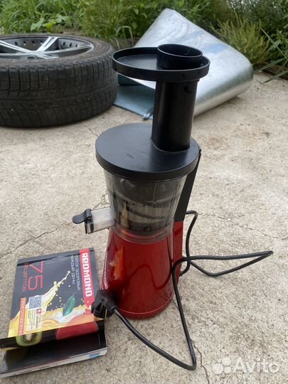 Соковыжималка шнековая redmond