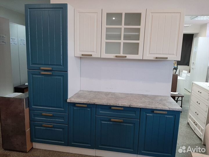 Кухонный гарнитур с пеналом 2,1 м