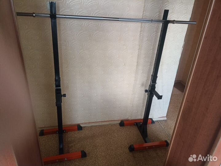 Стойки для штанги