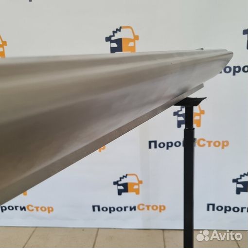 Кузовной порог правый Nissan Largo ремкомплект