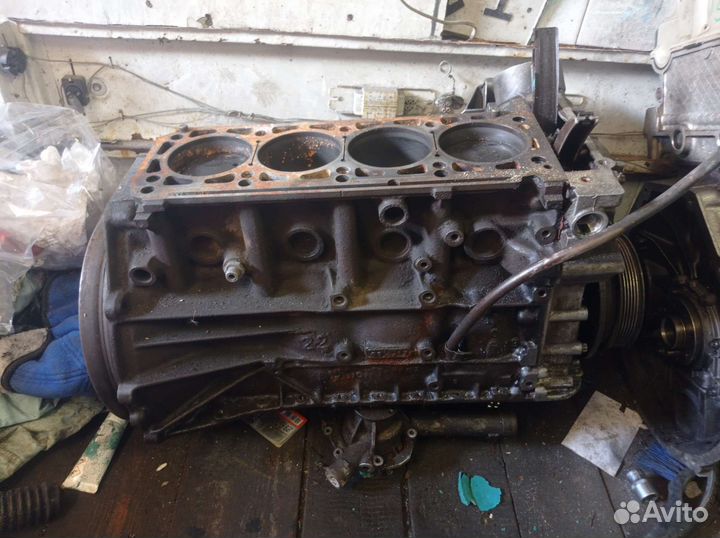 Двигатель mercedes w208