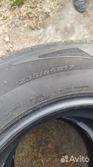 Nexen N'Fera RU1 SUV 235/60 R17